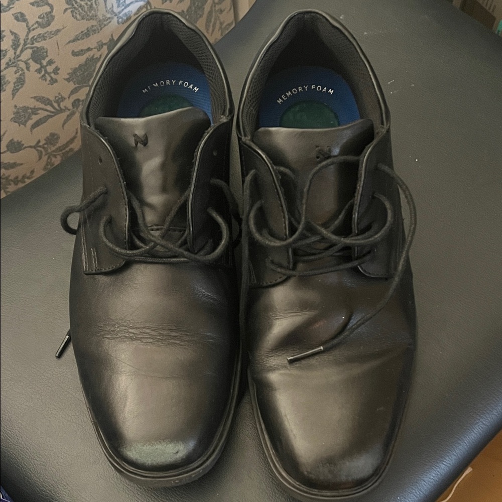 Nunn Bush men’s black dress shoe size 8.5 XW